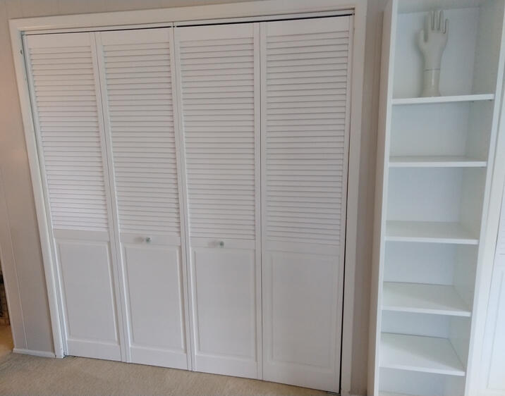 closet door installation